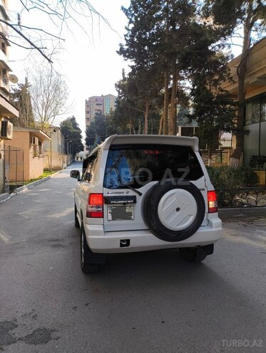 Mitsubishi Pajero io 1999, 180,000 km - 1.8 л - Bakı
