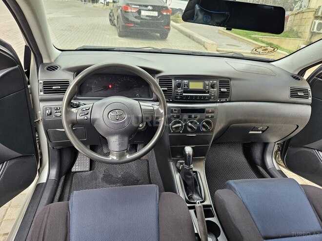 Toyota Corolla 2005, 320,068 km - 1.4 l - Bakı