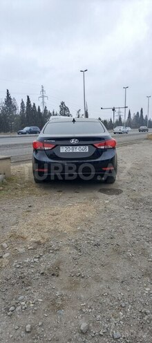 Hyundai Elantra 2015, 239,792 km - 1.8 l - Gəncə