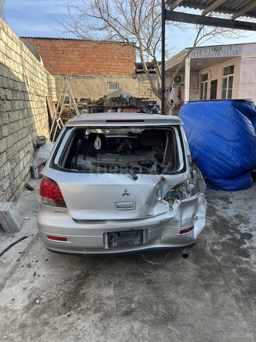 Mitsubishi Airtrek 2003, 210,567 km - 2.4 l - Bakı