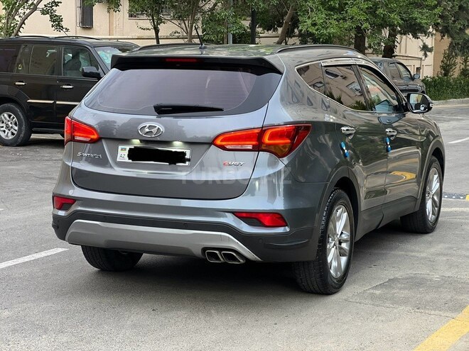 Hyundai Santa Fe-5