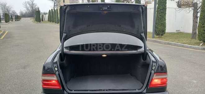 Mercedes E 200 2000, 260,450 km - 2.0 l - Tovuz