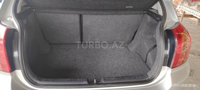 Toyota Corolla 2006, 160,880 km - 1.4 l - Qazax
