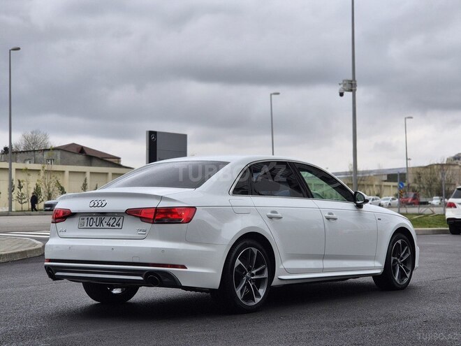 Audi A4 2018, 41,400 km - 2.0 l - Bakı