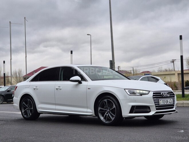 Audi A4 2018, 41,400 km - 2.0 l - Bakı