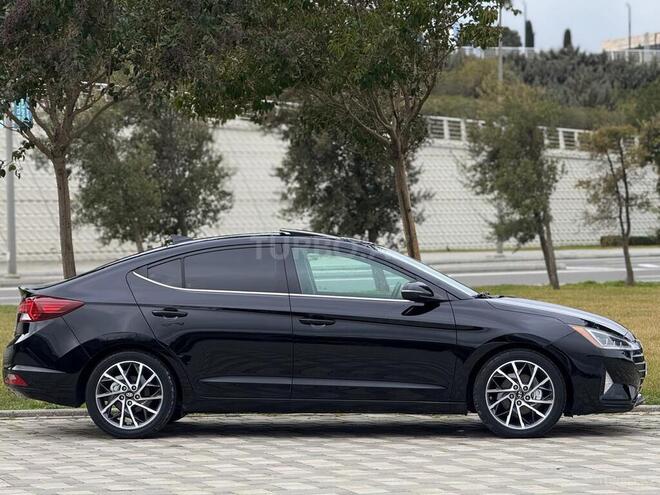 Hyundai Elantra 2019, 74,000 km - 2.0 l - Bakı