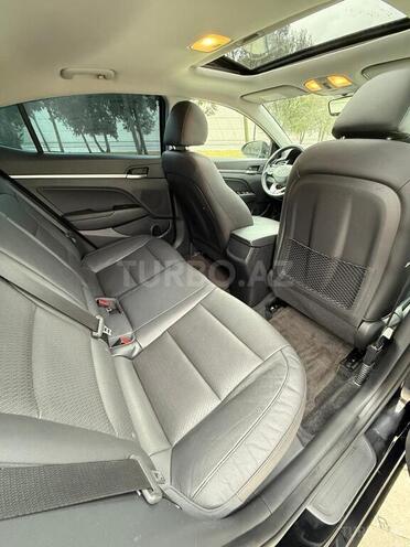 Hyundai Elantra 2019, 74,000 km - 2.0 l - Bakı