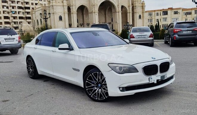 BMW 750 2009, 26,100 km - 4.4 l - Bakı