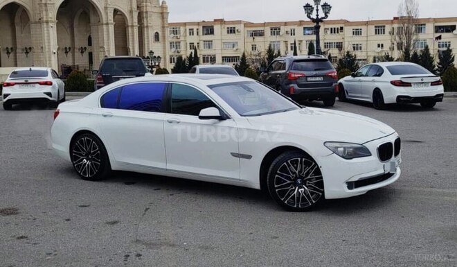 BMW 750 2009, 26,100 km - 4.4 l - Bakı