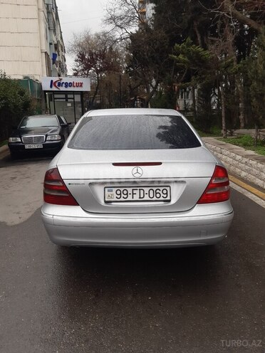 Mercedes E 220 d 2003, 380,000 km - 2.2 l - Bakı