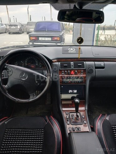 Mercedes E 220 d 1999, 350,000 km - 2.2 л - Bakı