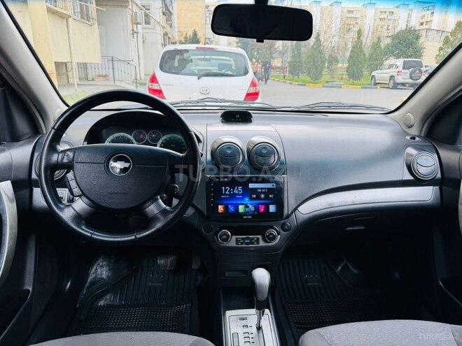 Chevrolet Aveo-8