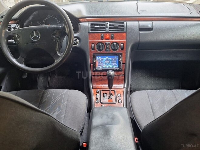 Mercedes E 220 d 2000, 386,000 km - 2.2 л - Bakı