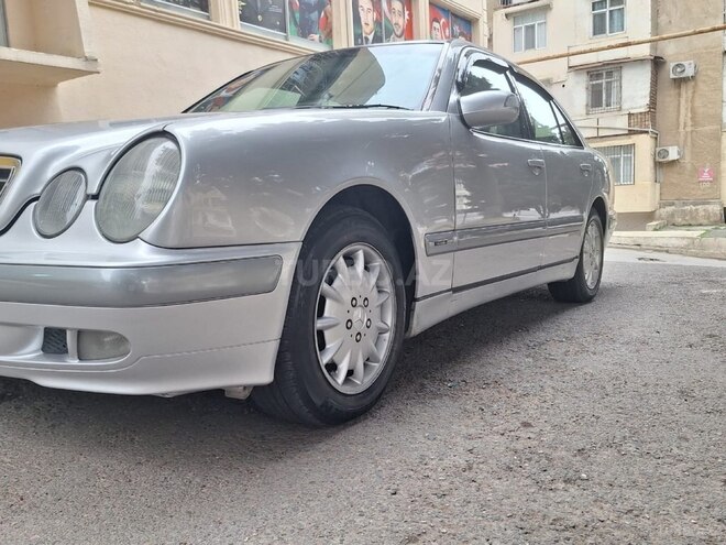 Mercedes E 220 d 2000, 386,000 km - 2.2 л - Bakı