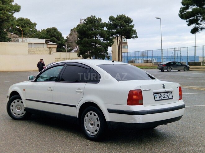 Volkswagen Passat 2000, 253,746 km - 2.0 л - Sumqayıt