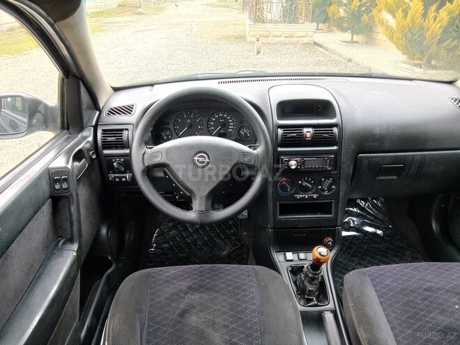 Opel Astra 1999, 207,585 km - 1.8 l - Quba
