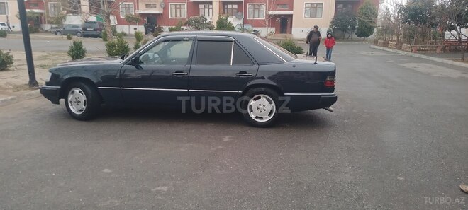 Mercedes E 200 1992, 257,500 km - 2.0 l - Tərtər