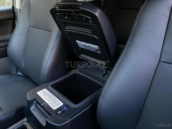Toyota Land Cruiser Prado 2012, 107,000 km - 2.7 л - Bakı