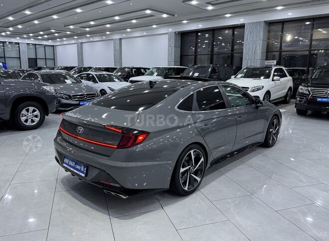 Hyundai Sonata-5