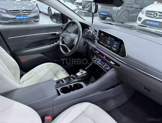 Hyundai Sonata-11