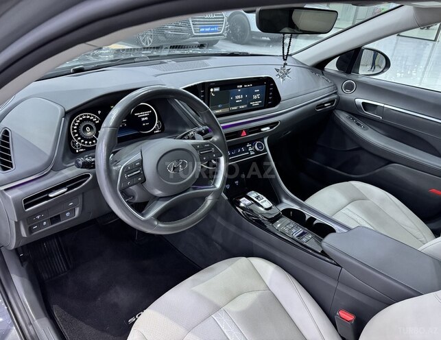 Hyundai Sonata-10