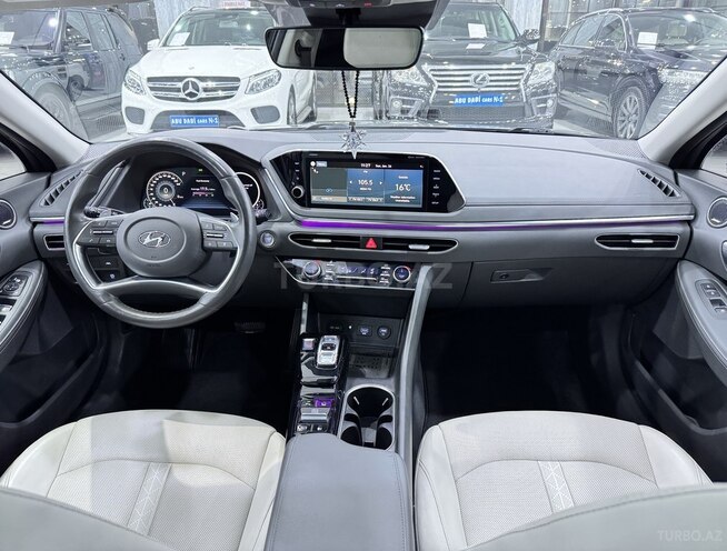 Hyundai Sonata-8