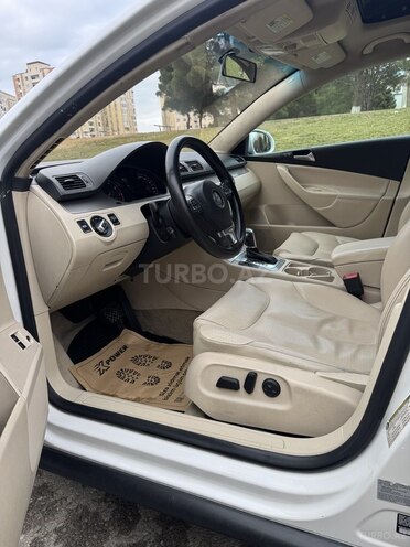 Volkswagen Passat 2010, 211,356 km - 2.0 l - Sumqayıt