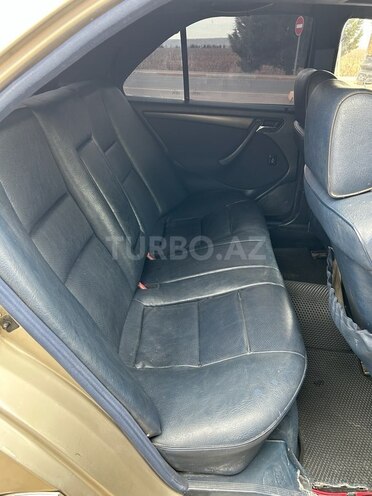 Mercedes C 200 1995, 110,000 km - 2.0 l - Göygöl
