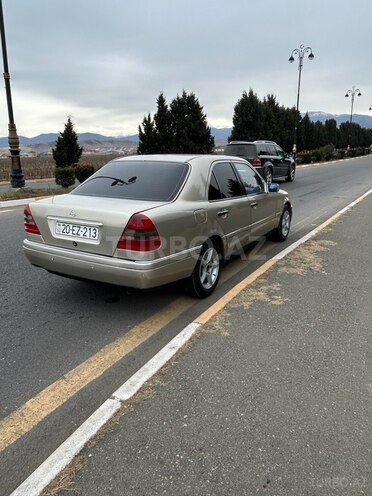 Mercedes C 200 1995, 110,000 km - 2.0 l - Göygöl