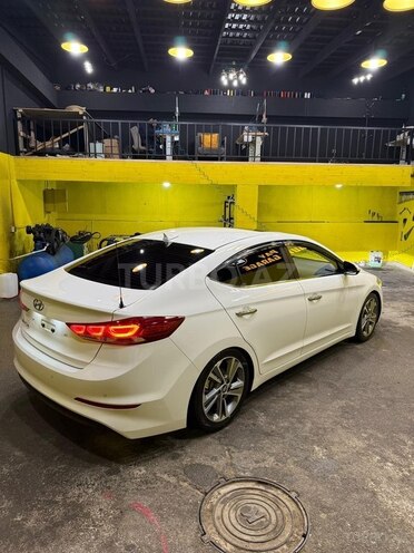 Hyundai Avante 2015, 234,000 km - 1.6 l - Bakı