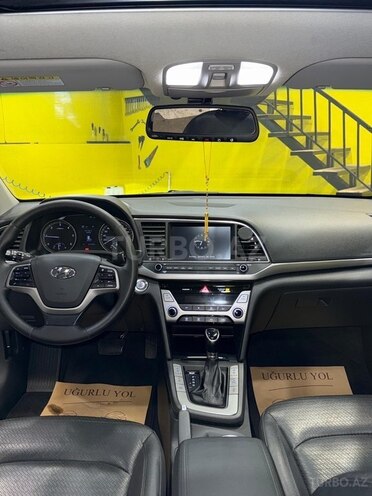 Hyundai Avante 2015, 234,000 km - 1.6 l - Bakı
