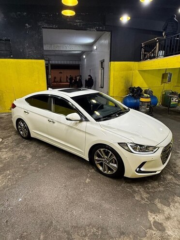 Hyundai Avante 2015, 234,000 km - 1.6 l - Bakı
