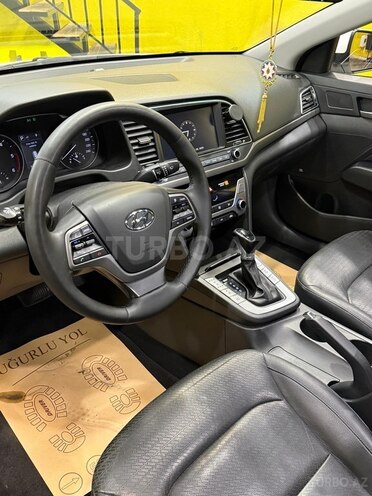Hyundai Avante 2015, 234,000 km - 1.6 l - Bakı