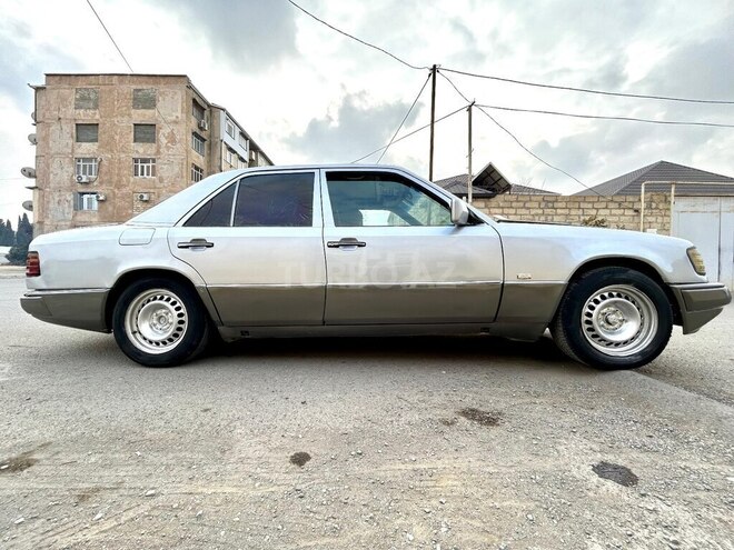 Mercedes E 250 1991, 224,000 km - 2.5 l - Gəncə