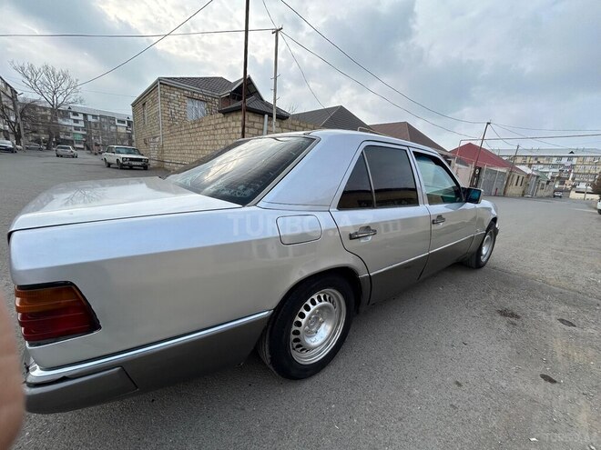 Mercedes E 250 1991, 224,000 km - 2.5 l - Gəncə