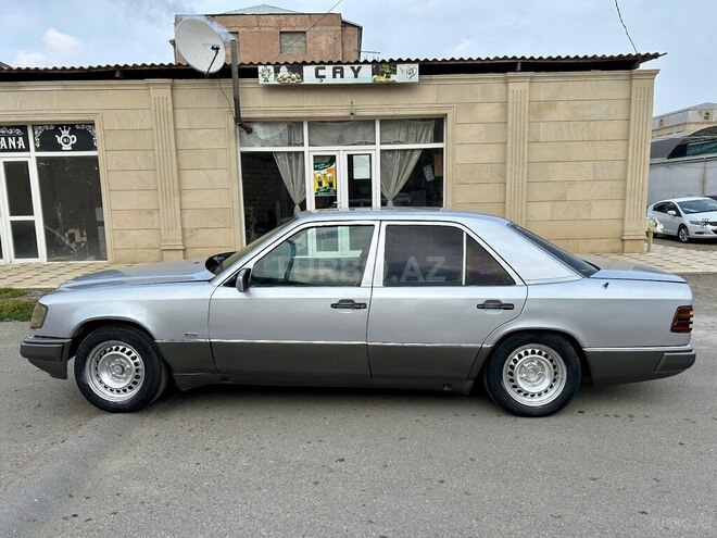 Mercedes E 250 1991, 224,000 km - 2.5 l - Gəncə