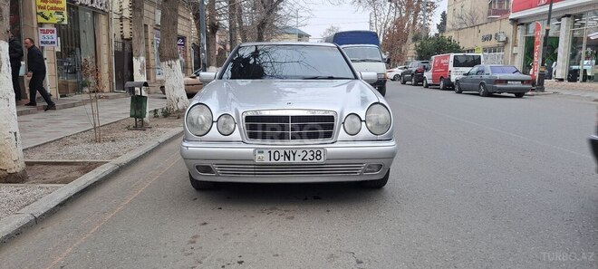 Mercedes E 200 1996, 123,800 km - 2.0 l - Qazax