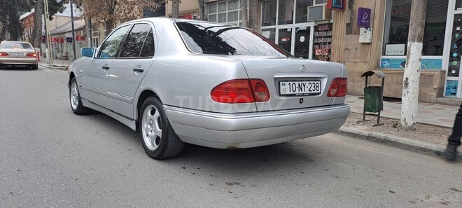 Mercedes E 200 1996, 123,800 km - 2.0 l - Qazax