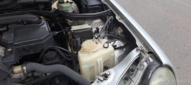 Mercedes E 200 1996, 123,800 km - 2.0 l - Qazax