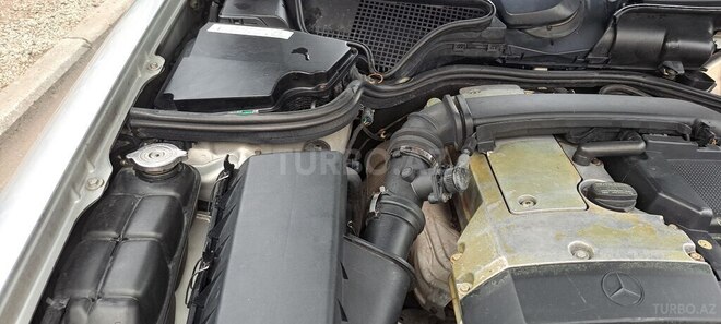 Mercedes E 200 1996, 123,800 km - 2.0 l - Qazax