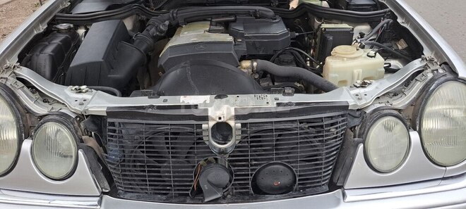 Mercedes E 200 1996, 123,800 km - 2.0 l - Qazax