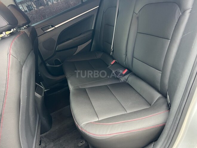 Hyundai Elantra 2017, 130,000 km - 2.0 l - Bakı