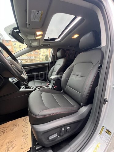 Hyundai Elantra 2017, 130,000 km - 2.0 l - Bakı