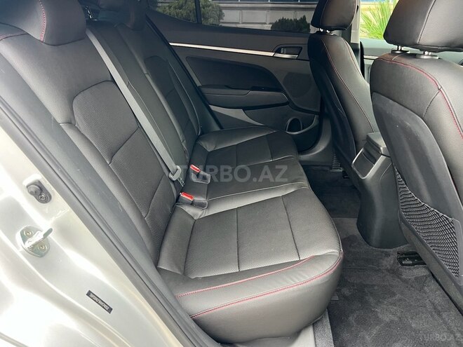 Hyundai Elantra 2017, 130,000 km - 2.0 l - Bakı