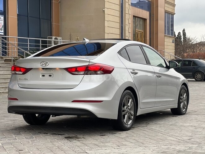 Hyundai Elantra 2017, 130,000 km - 2.0 l - Bakı