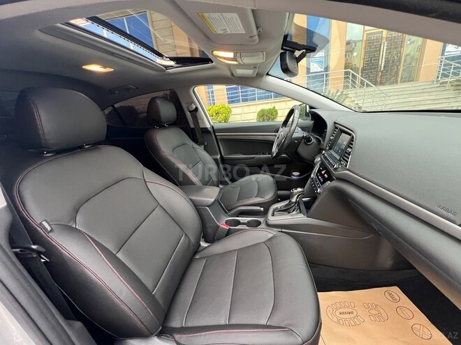 Hyundai Elantra 2017, 130,000 km - 2.0 l - Bakı