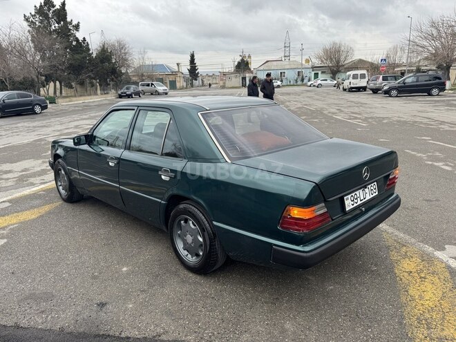 Mercedes E 200 1991, 223,000 km - 2.0 l - Sumqayıt