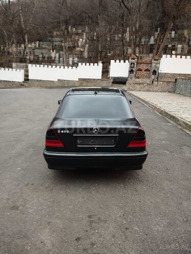Mercedes C 180 1994, 275,348 km - 1.8 l - Şəki
