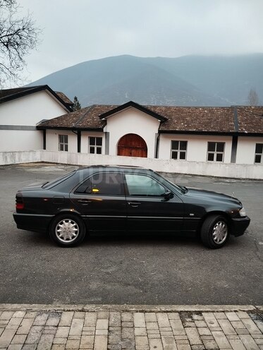 Mercedes C 180 1994, 275,348 km - 1.8 l - Şəki
