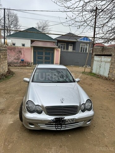 Mercedes C 230 2005, 245,000 km - 2.5 l - Bakı